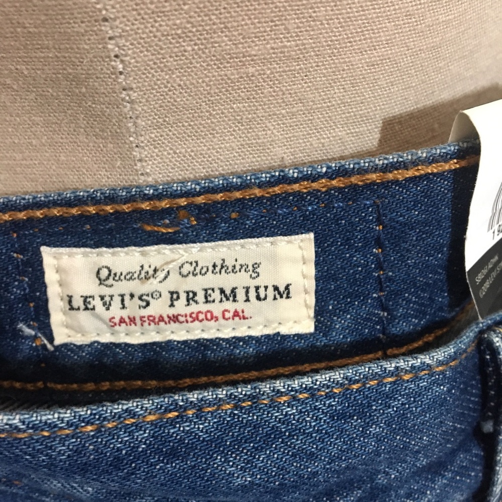 NWT Levi’s 501 shorts mid rise button fly cutoffs - Picture 7 of 11